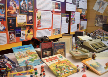 La Facultad de Humanidades de Albacete conmemora el 40 aniversario de la UCLM con la exposición Back to 1985