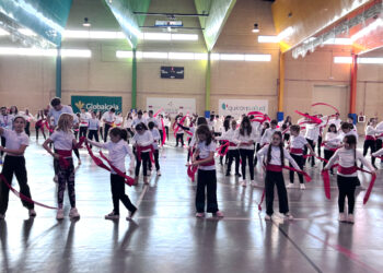UCLMers con ritmo solidario culmina con una jota manchega para la universidad regional en sus 40 años de historia